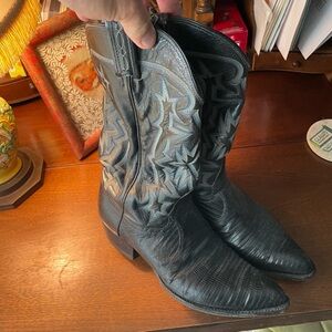 Men’s Awesome Tony Lama Black Lizard cowbo boots! Size 12 D!